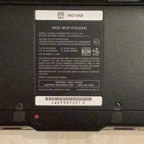 Nintendo Wii U Console & 5 Games Complete 32GB Pokemon Mario Gamepad - Picture 11 of 16